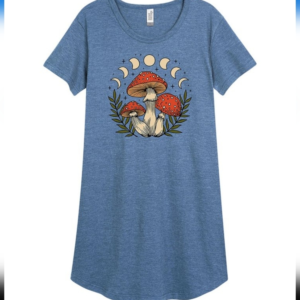 NIB 🍄 🌙 Moon phase & mushrooms t-shirt dress